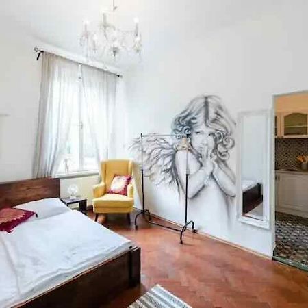 Angel Apartman Bratislava Buitenkant foto
